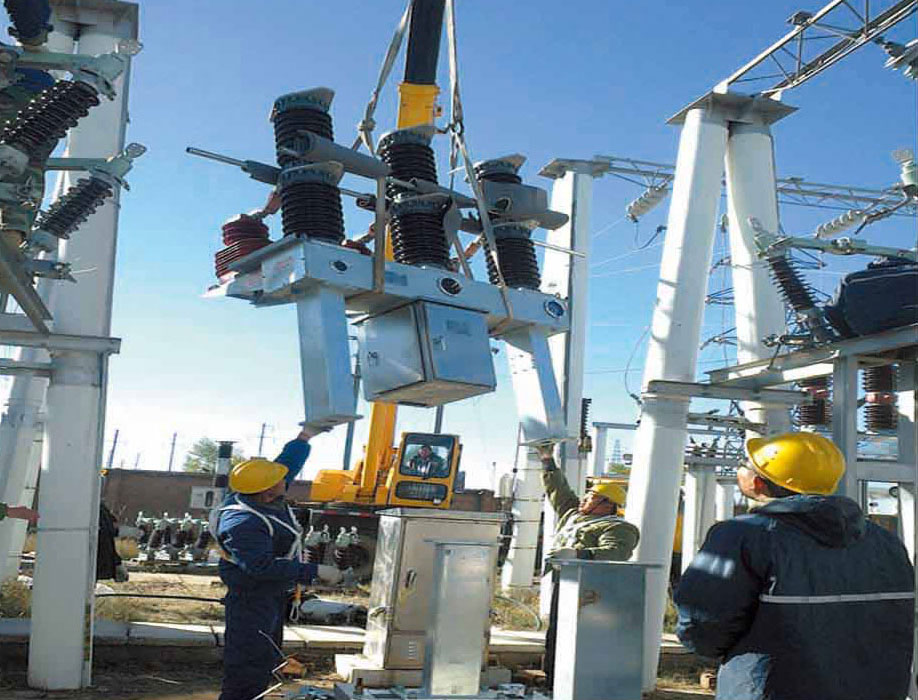 張家口沽源110KV現(xiàn)場對35KV斷路器更換工作